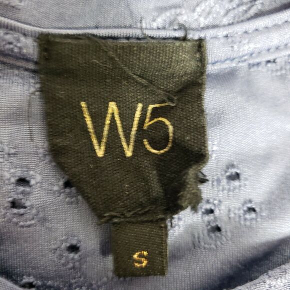 W5 Womens Top Small Blue Knit Eyelet Peplum Hem Crew Neck Sleeveless Loose Fit - Picture 7 of 8